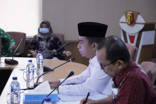 Wakil Walikota Solok Ramadhani Kirana Putra dalam Rapat Tim Koordinasi Penanggulangan Kemiskinan Daerah tahun 2021